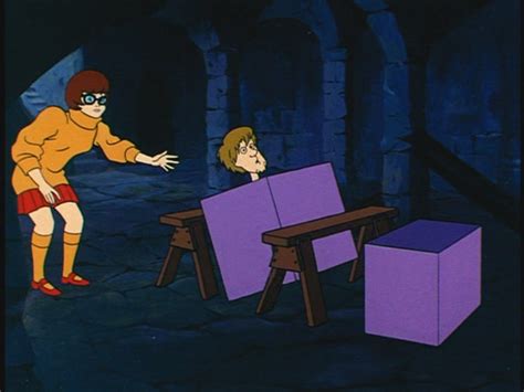 Scooby-Doo, Where Are You! - Hassle in the Castle - 1.03 - Scooby-Doo ...