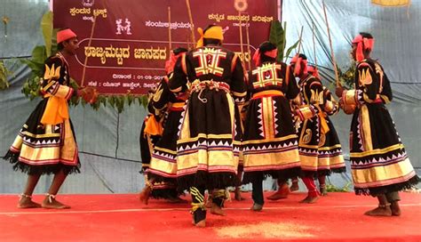 Folk Dances of Karnataka with Pictures & Important Dance Forms