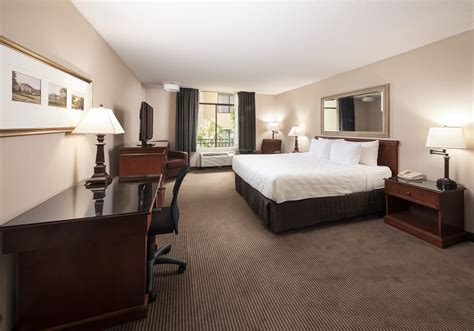 Hotel Rooms in Concord, CA | Concord Plaza/Walnut Creek