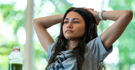 What To Know Before Watching Zendayas New Sports Movie Challengers