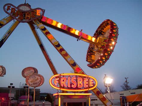 Gallagher's Funfair Hire - Thrill Ride 'The Frisbee' Picture Gallery