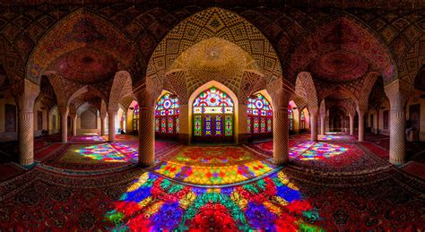 Nasir-Al-Mulk Mosque in Shiraz – Mohammad Reza Domiri Ganji