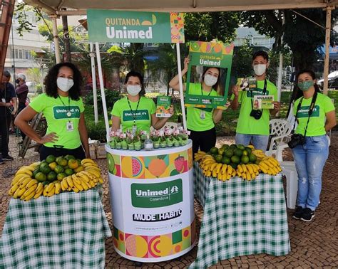 Movimento Mude1Hábito da Unimed Catanduva leva quitanda em evento