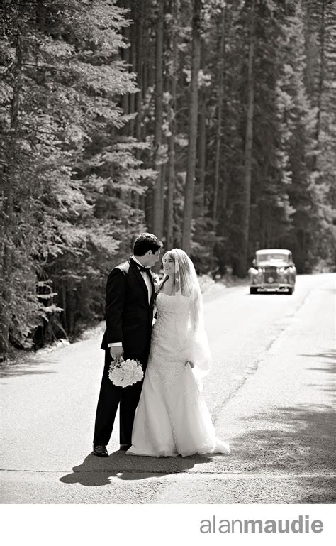 Banff Wedding Photographers - Banff Springs Hotel