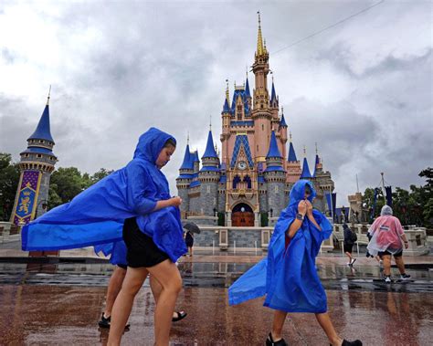 Disney World Extends Hours As Hurricane Helene Nears