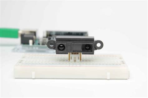 IR Distance Sensor Arduino Tutorial (SHARP GP2Y0A21YK0F)