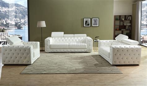 Charlise Sofa And Loveseat Set In White Leather Gel Woptions