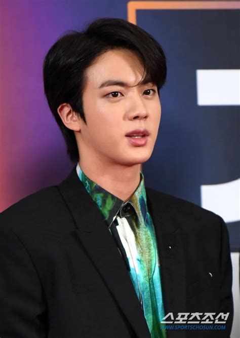 방탄소년단 진 12월 입대 날짜·장소 공개에 걱정훈련소 오면 스포츠조선