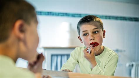 This Little Boy Just Did a Makeup Tutorial That Will Brighten Your Day ...