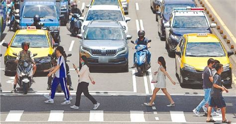 交通10項微罪不檢舉、不記點 網紅噴「行人地獄大門已開」：停越多省越多 生活 Ctwant