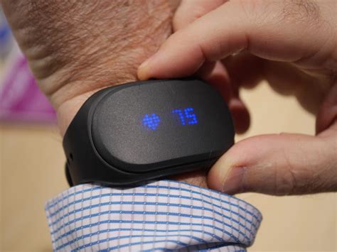 Healbe S GoBe Claims Automatic Calorie Tracking Reviewed