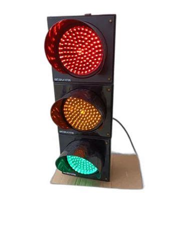 Green Polycarbonate Led Traffic Signal Light 65 At Rs 3200 In New Delhi