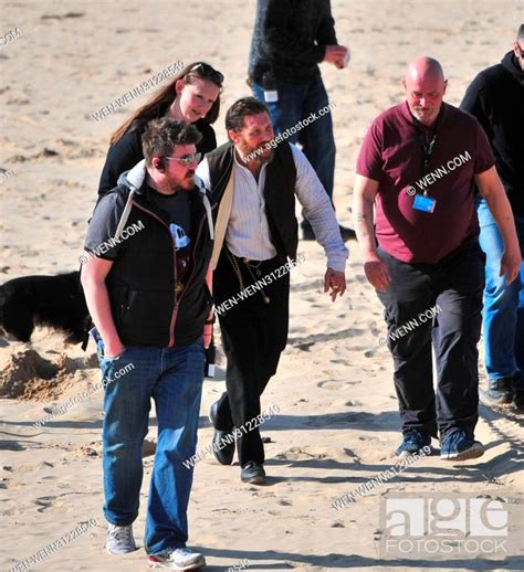 Tom Hardy And Cillian Murphy Filming On The Beach Near Southport Stock
