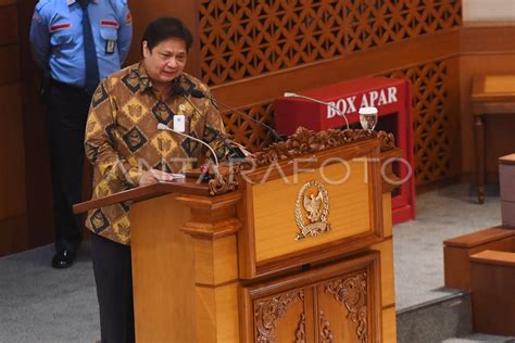 Pengesahan Uu Cipta Kerja Antara Foto