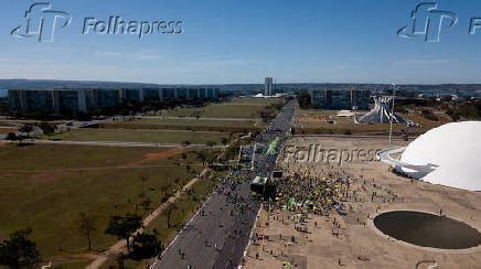 Folhapress Fotos Protesto na Esplanada dos Ministérios a favor e