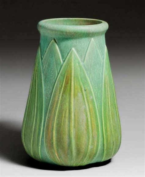 Roseville Pottery Early Velmoss Vase C1910 California Historical Design