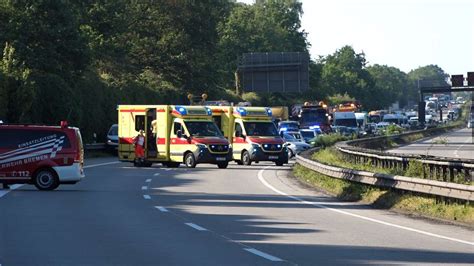 Schwerer Verkehrsunfall führt zu Vollsperrung der A27 bei Bremen