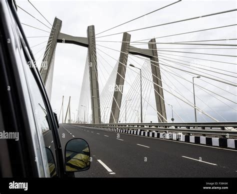 Rajiv Gandhi Sea Link, bridge connection western Mumbai, India Stock Photo - Alamy