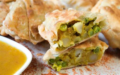 Perfect Vegetable Samosas [Vegan] - One Green Planet