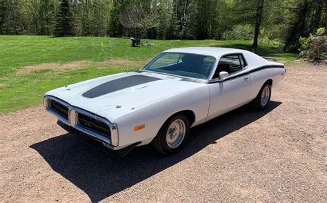 V Power Dodge Charger Se Barn Finds