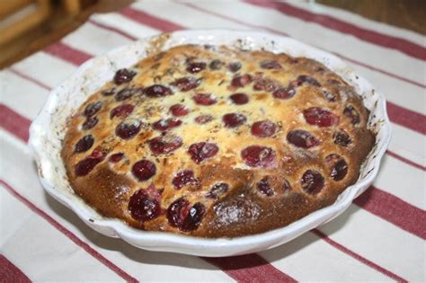 RECETTE CLAFOUTIS AUX CERISES ET à LA POUDRE D AMANDE RECETTE