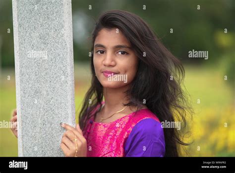 Portrait of beautiful indian girl . Young hindu woman model. beautiful smile Stock Photo - Alamy