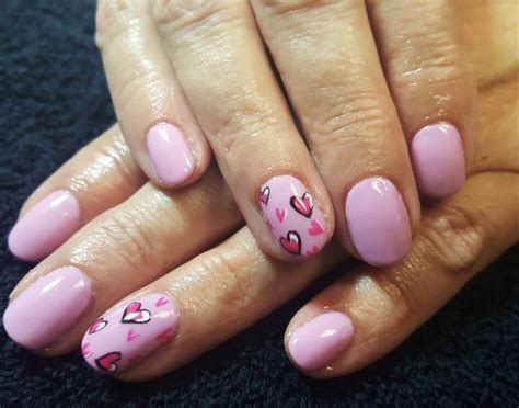 Cnd Shellac Nail Art By Gossamer Nail Studio Valentines Day Hearts