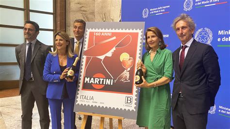 Presentato Il Francobollo Dedicato Ai 160 Anni Di Martini Rossi