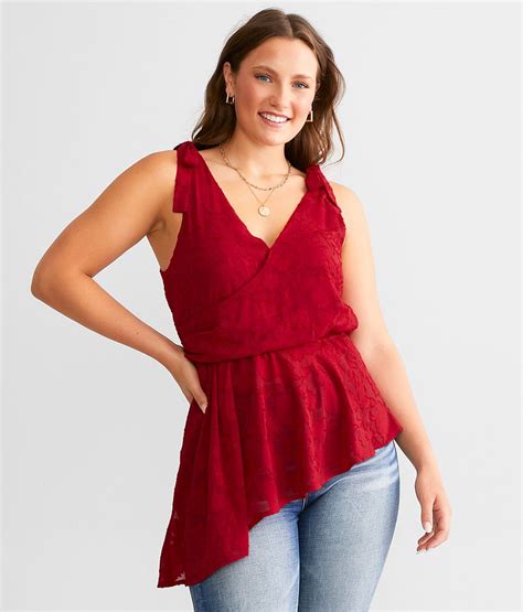 Daytrip Textured Floral Peplum Tank Top Women S Tank Tops In Rio Red Buckle