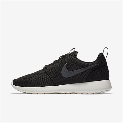 Roshe. Nike.com