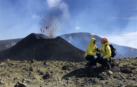 Escursioni Ai Crateri Sommitali Dell Etna Etnaexcursion It