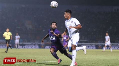 Link Live Streaming Arema FC Vs Barito Putera Di Perempat Final Piala