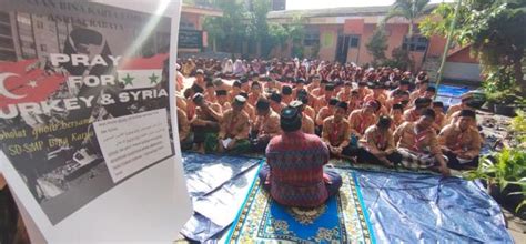 Ratusan Siswa SD SMP Bina Karya Surabaya Gelar Sholat Ghaib Dan Doa