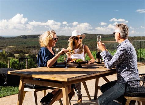 Best Tasmanian Wineries For Your Wine Tour Tasmania Coachlines