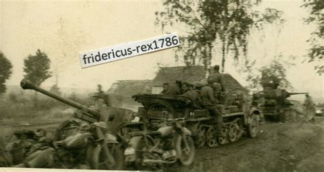 Foto WH Ostfront Panzer Jäger abt Halbkette Sd Kfz mit Pak Postimages