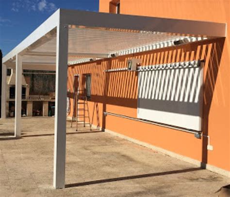 Pergola Autoportante COVERTTO Addossata In Legno A Lamelle