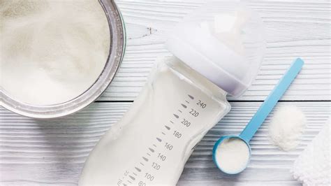 The 8 Best Organic Baby Formula Brands 2021 Reviews