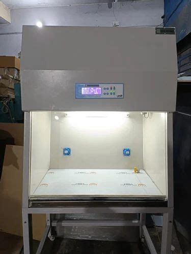 6 Feet Vertical LAMINAR FLOW Model Name Number EIPL LAF V 002 Size