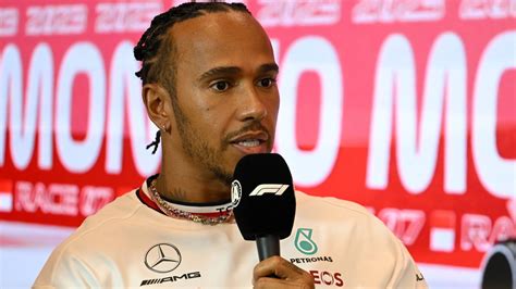 Formel Lewis Hamilton Wechselt Zu Ferrari Er U Ert Sich Zu Ger Chten