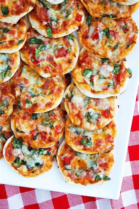 Make Your Own Mini Pizzas Homemade Pizza Dough The Comfort Of Cooking