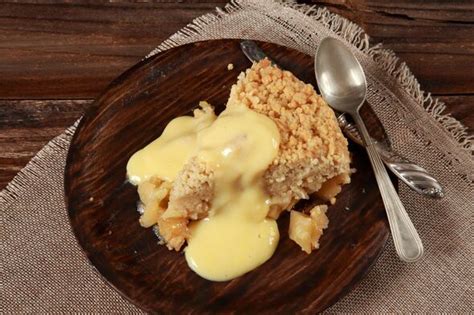 Make James Martins Autumnal Apple And Pear Crumble With Easy Recipe