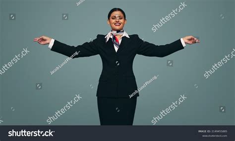 2 556 승무원 기내 안전 이미지 스톡 사진 및 벡터 Shutterstock