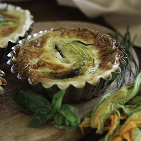 Mini Quiche Con Fiori Di Zucca Farciti Merenda Salata Homework Muffin