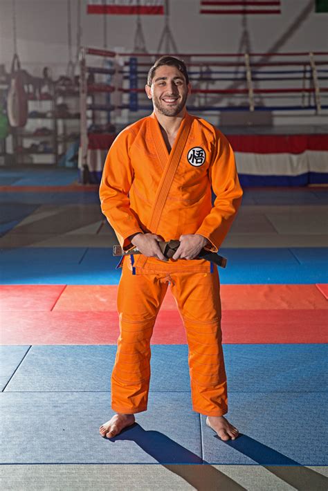 Orange Gi Martial Arts Pistolholler