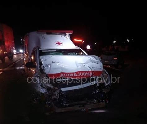 Acidente Entre Ambul Ncia E Carro Deixa Tr S Feridos Em Rodovia De