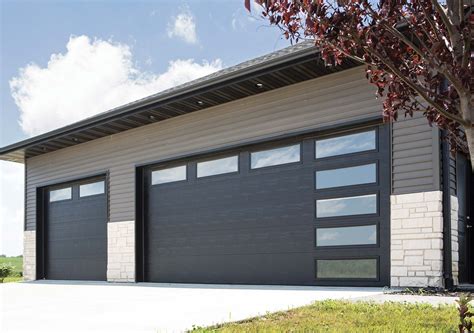 What To Consider When Purchasing A New Garage Door