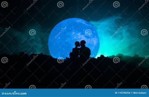 Silhouette Of Couple Kissing Under Full Moon Guy Kiss Girl Hand On