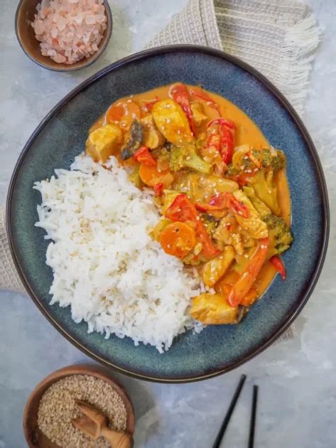 Rotes Thai Curry Mit H Hnchen Kokosmilch Und Gem Se Rezept