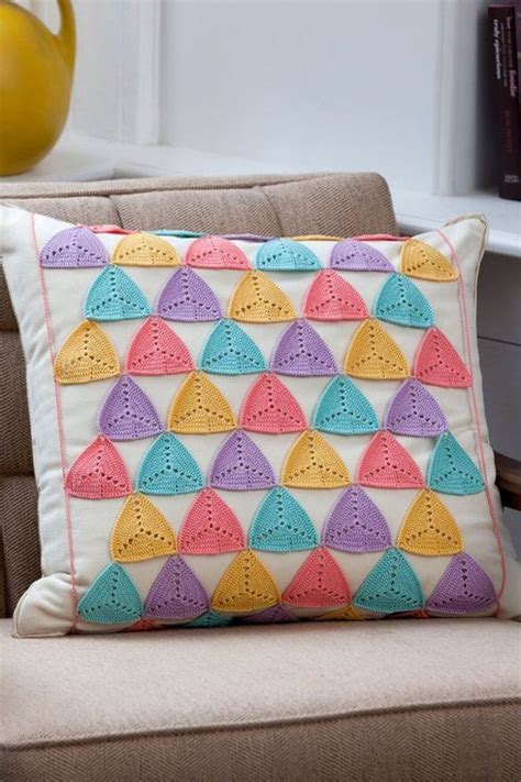 Free Intermediate Aunt Lydia S Triangle Pillow Wrap Crochet Pattern