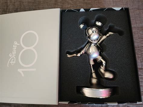 NEW Disney Milestone Statue D23 Mickey Mouse Leader Of The Club